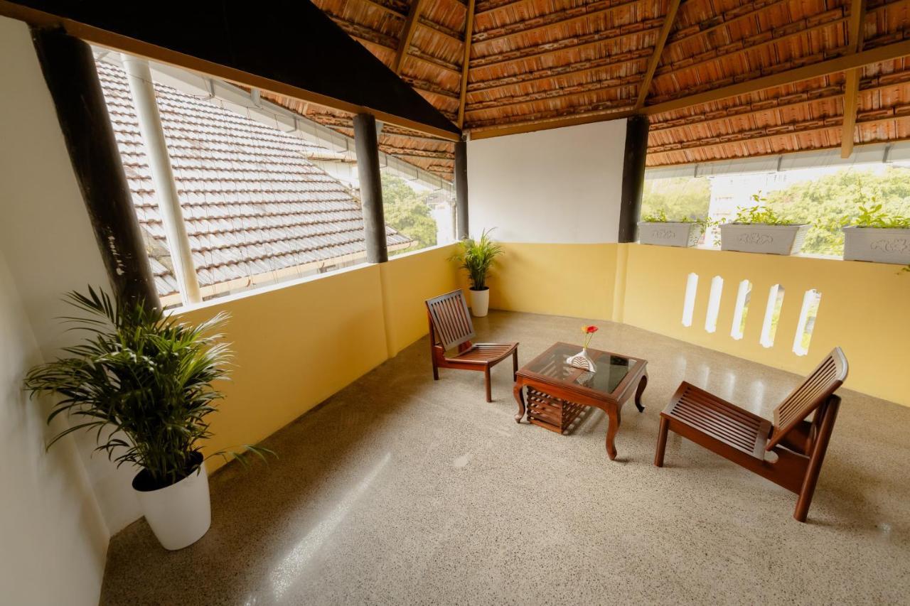 Seacoast Inn Fortkochi Kocsín Kültér fotó